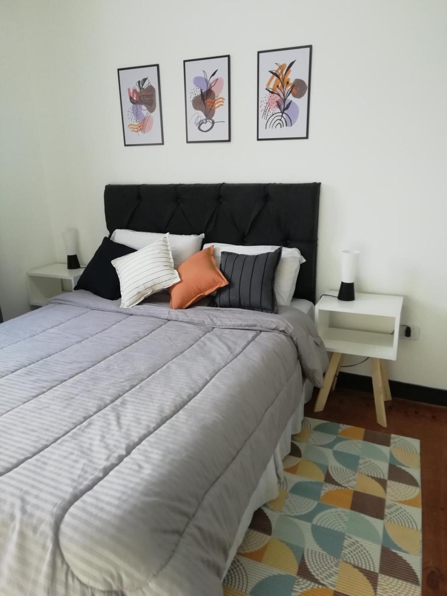 Clover Hostel Mendoza Buitenkant foto